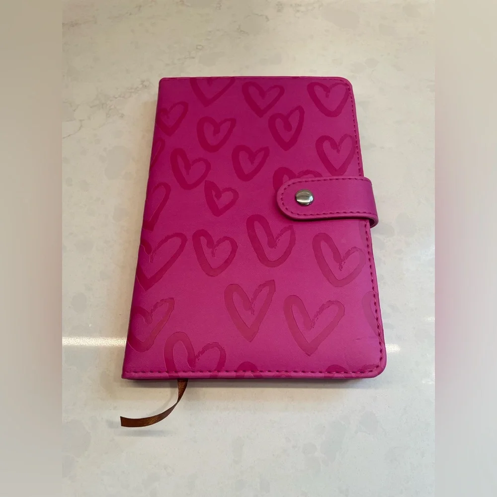 Pink FAUX LEATHER Heart Design Padded Leatherette Cover Magnetic Clip Journal